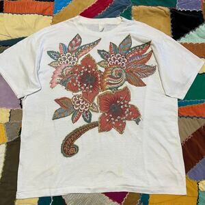 Vintage 90s Painted Flowers White Shirt Large / XL